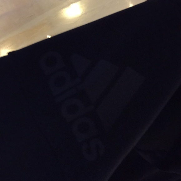 Black men’s Adidas sweatshirt - Picture 4 of 4